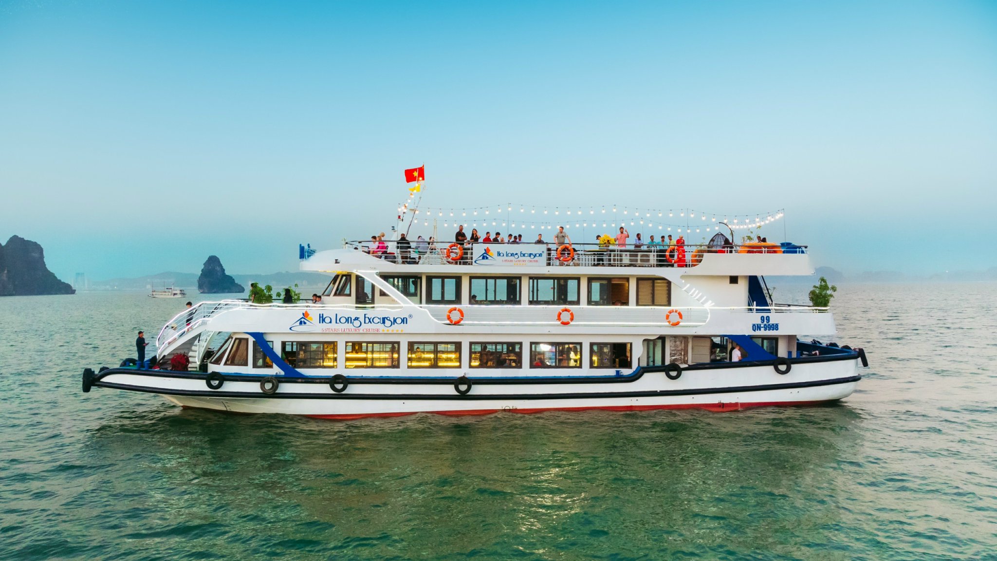 Croisière à la baie d'Halong - 1 journée - Bateau 5*